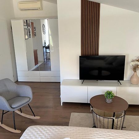 Studio Apartment Elena Zadar Extérieur photo